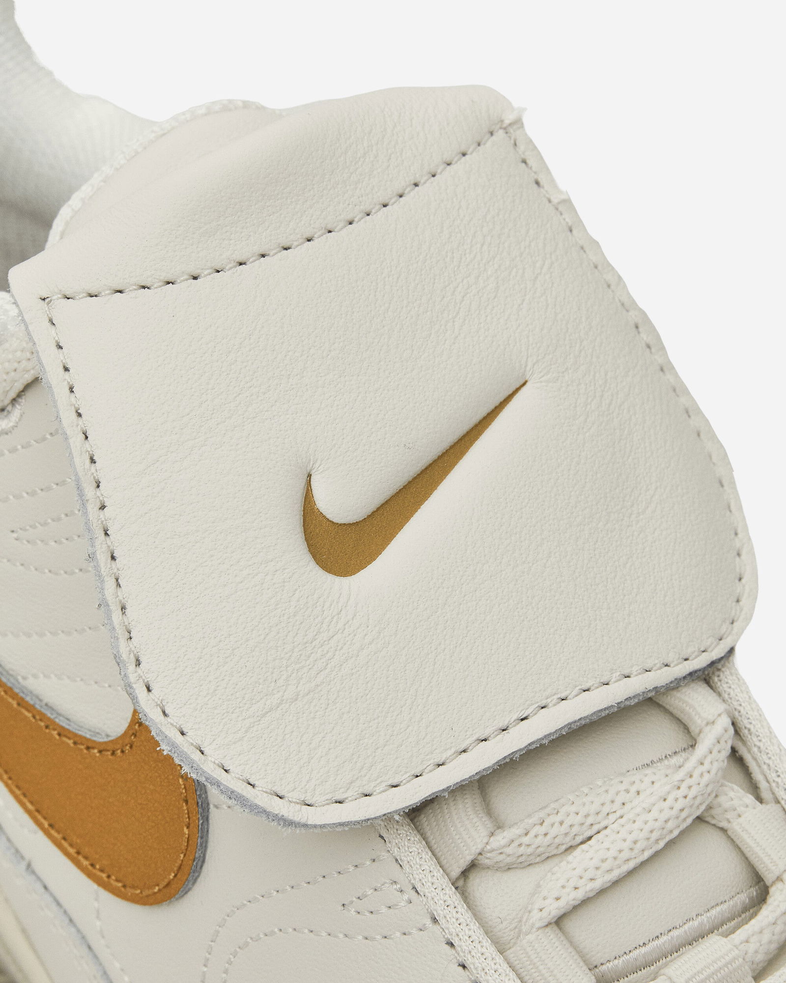 Air Max Plus TNPO Metallic Gold