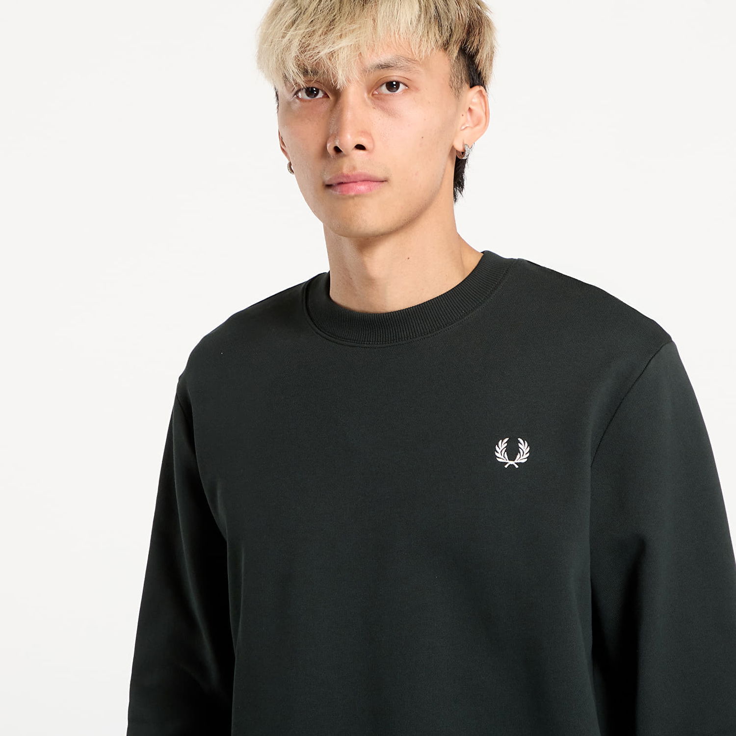 Mikina Fred Perry Fred Perry Crew Neck Sweatshirt Čierna | M7535 T50, 1