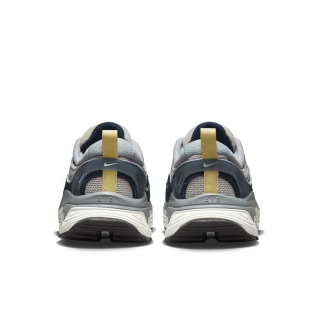 Tenisky a topánky Nike Air Max Bliss Šedá | DZ6754-001, 1