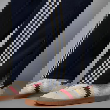 Tepláky adidas Performance Tracksuit Bottoms with Side Stripes Čierna | IP6979, 2