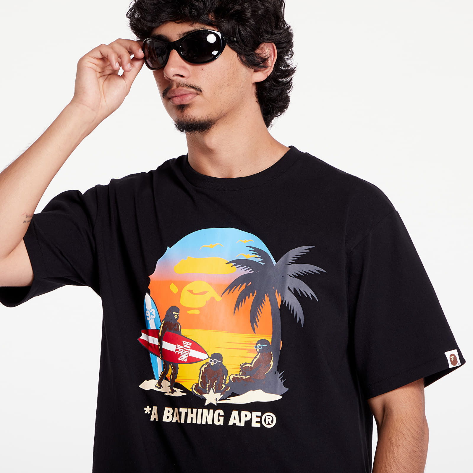 A BATHING APE Sunset Beach Ape Head Tee M Black