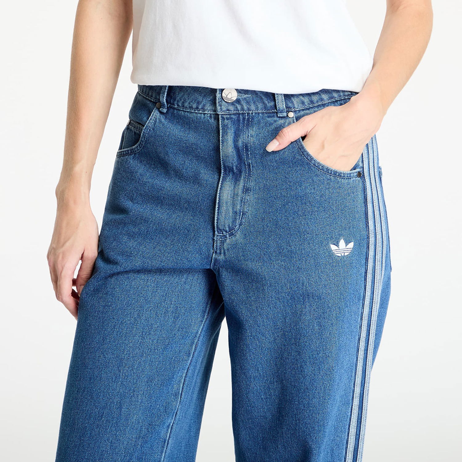 Džínsy adidas Originals Adicolor Denim 3 Stripes Wide-Leg Track Pants Modrá | JD2574, 1