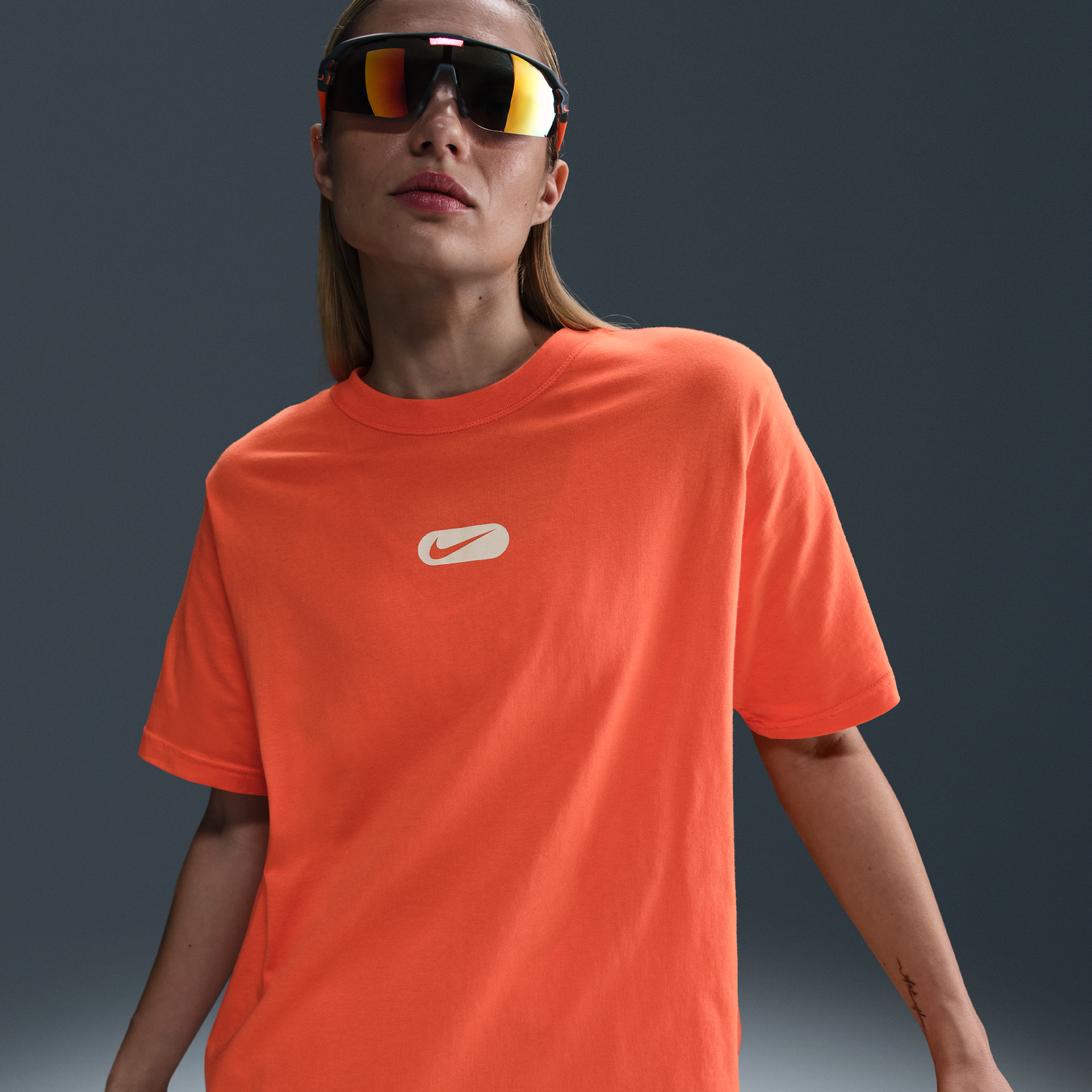 Tričko Nike Nike Sportswear Club Short-Sleeve T-Shirt Oranžová | HQ1698-842, 0