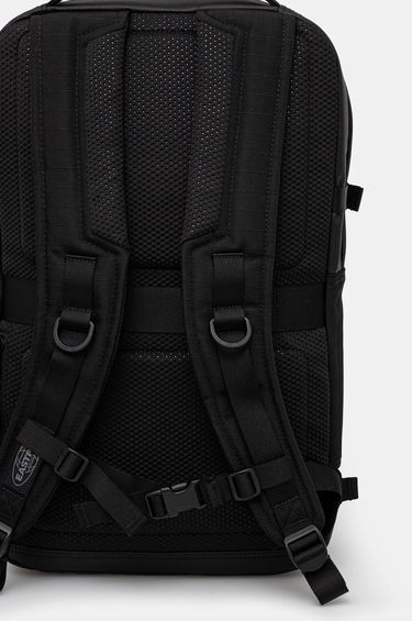 Batoh EASTPAK Eastpak Tecum L Cnnct Backpack Čierna | EK00092D9S31, 2