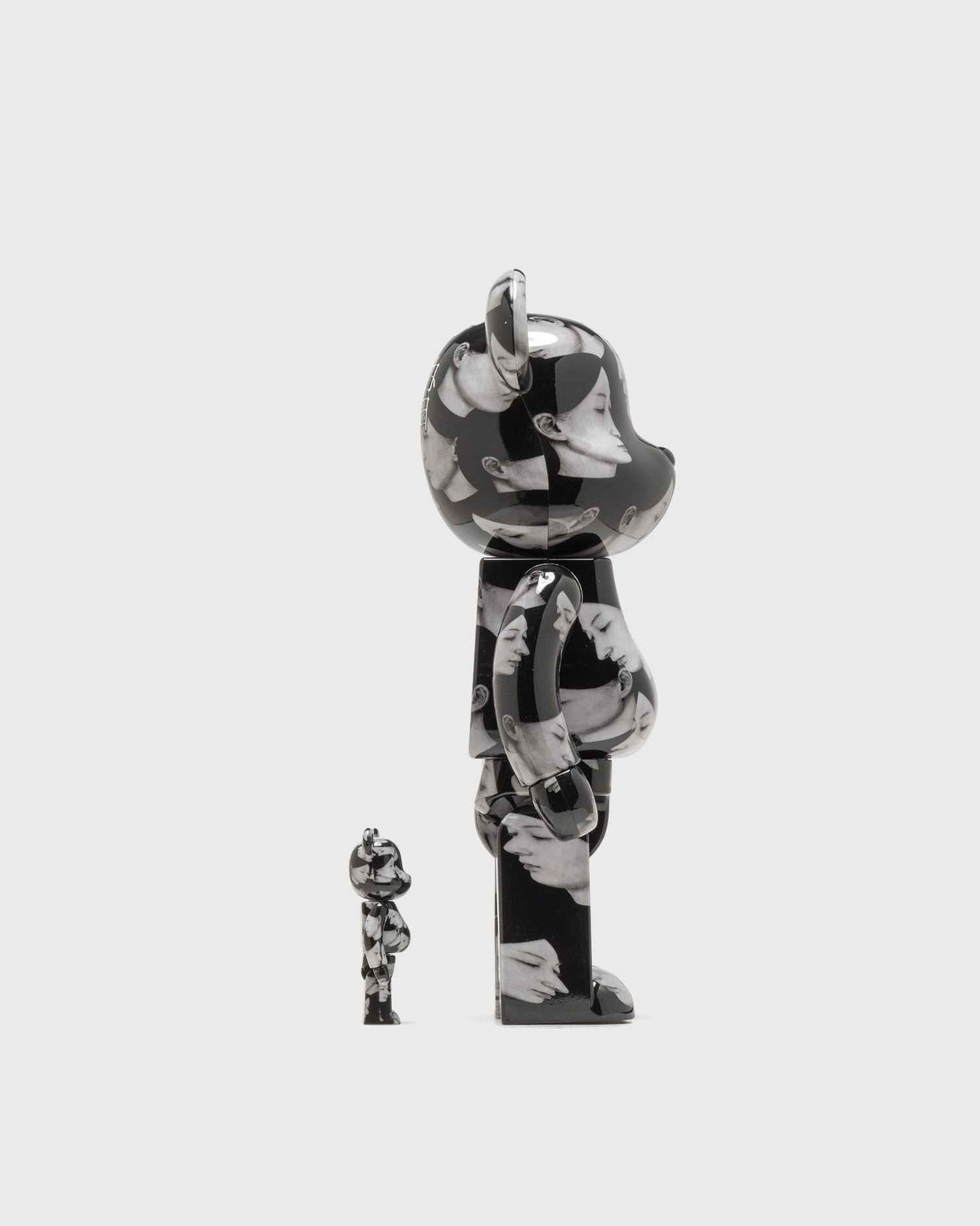 Zberateľské Medicom Toy BLACK SCANDAL MULTIPLE SELVES 100% & 400% BE@RBRICK Set Rôznofarebný | MED1113, 1