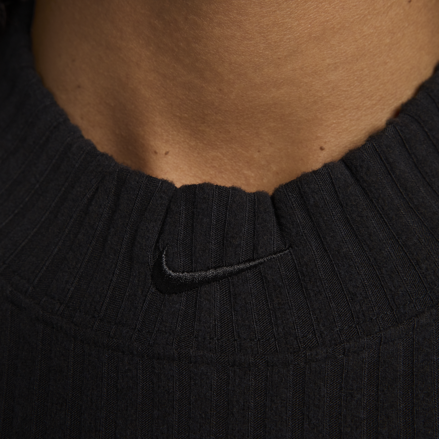 Crop Top Nike Sportswear Chill Knit Čierna | FN3677-010, 1