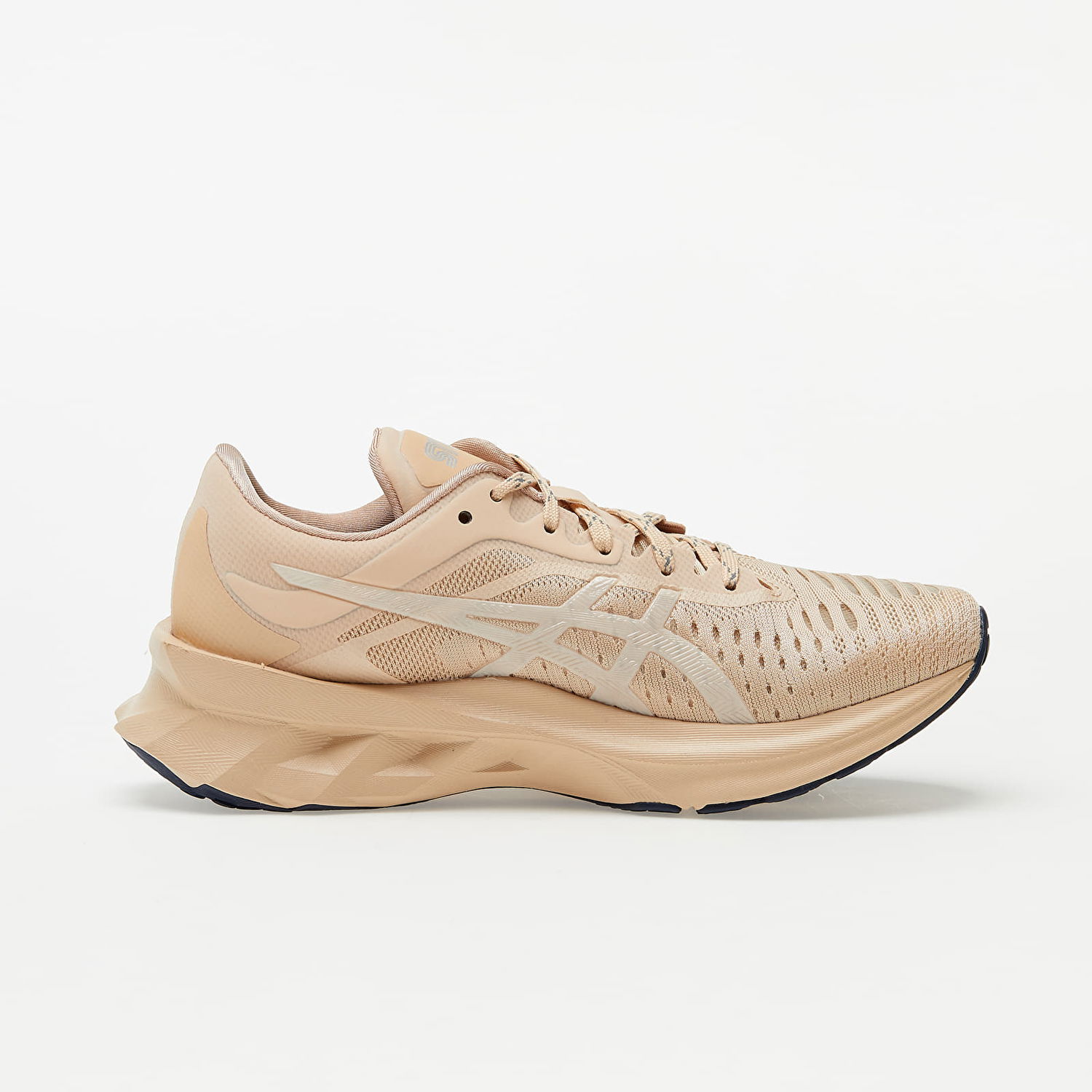 Tenisky a topánky Asics Sneakersnstuff Novablast Béžová | 1202A131-700, 1