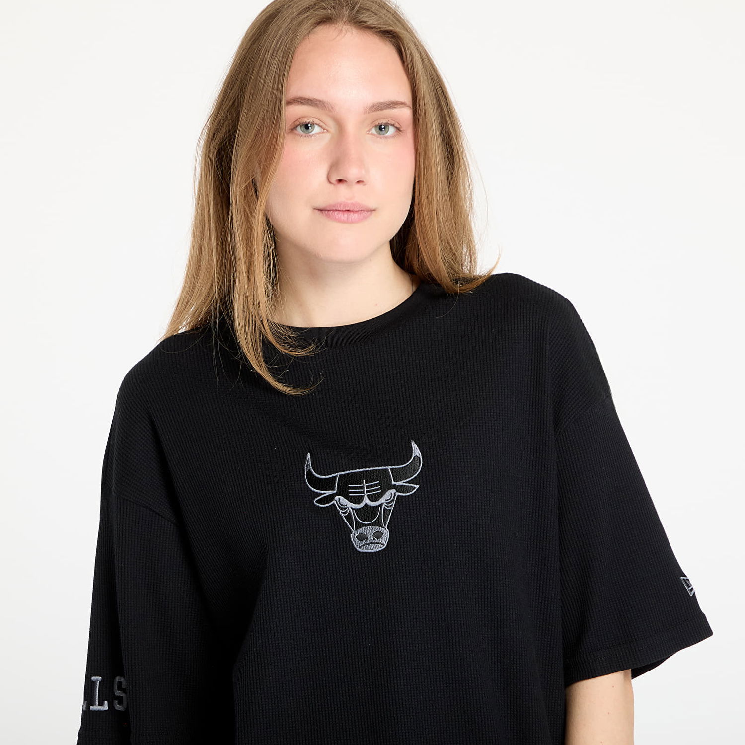 Tričko New Era New Era Chicago Bulls Waffle Oversized Tee Čierna | 60667872, 1