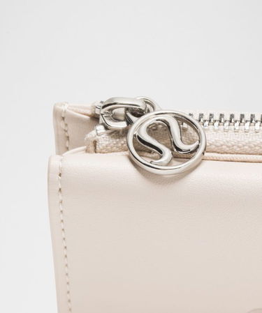 Peňaženka lululemon Front-Flap Card Case Béžová | prod20005847, 5