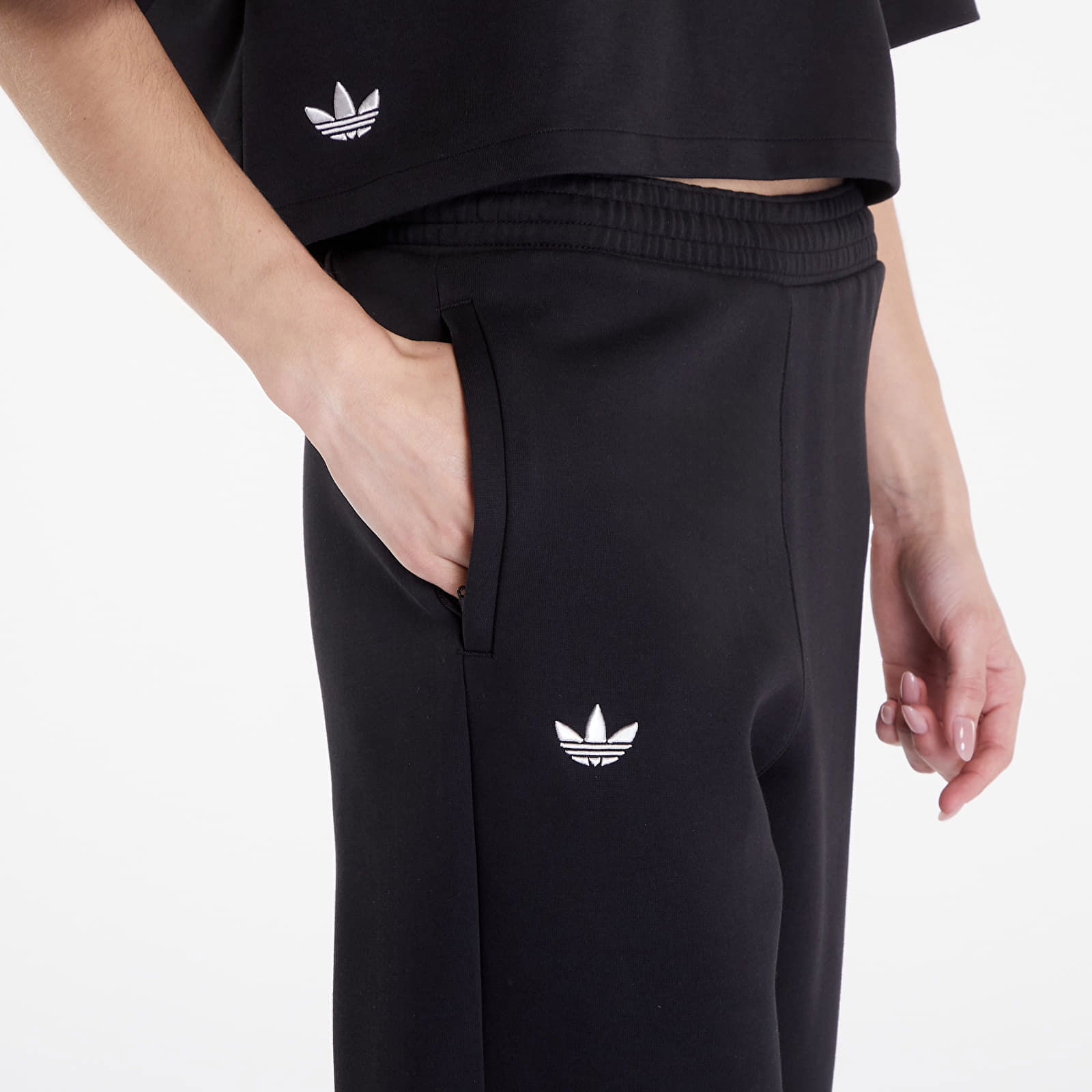 Neuclassics Sweatpants Black/ Cloud White