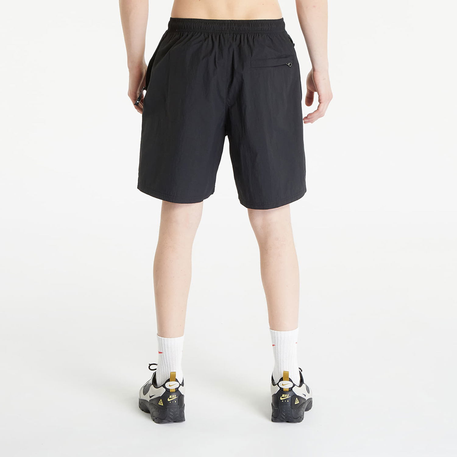Šortky Nike Solo Swoosh Woven Short Šedá | DX0749-010, 1