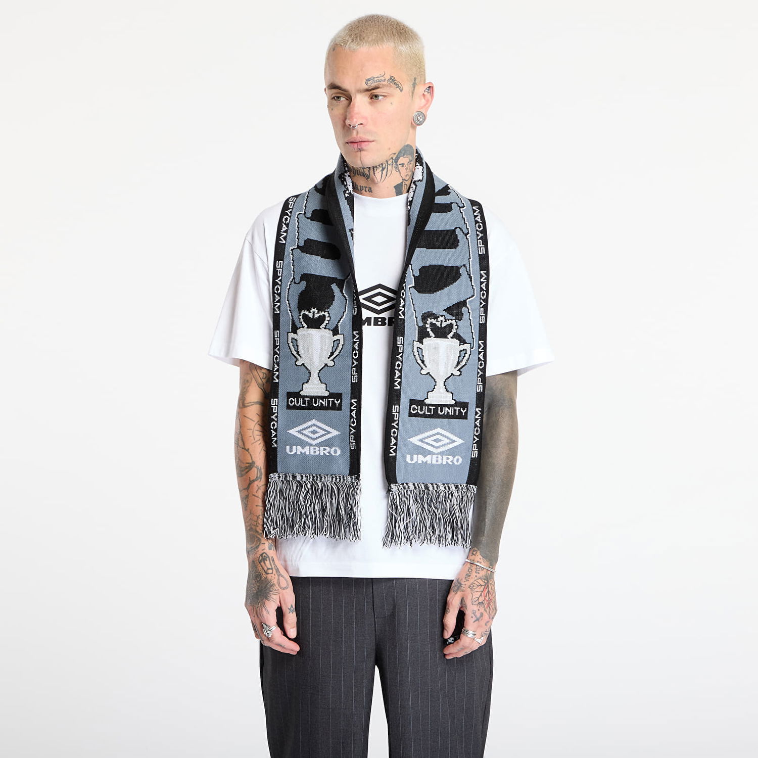 Šál Umbro Cult Unity SPYCAM Scarf Rôznofarebný | UBMW232YA11 BLK0028, 0