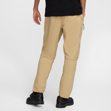 Nohavice Nike Tech Woven Overpants Béžová | HM8241-297, 3