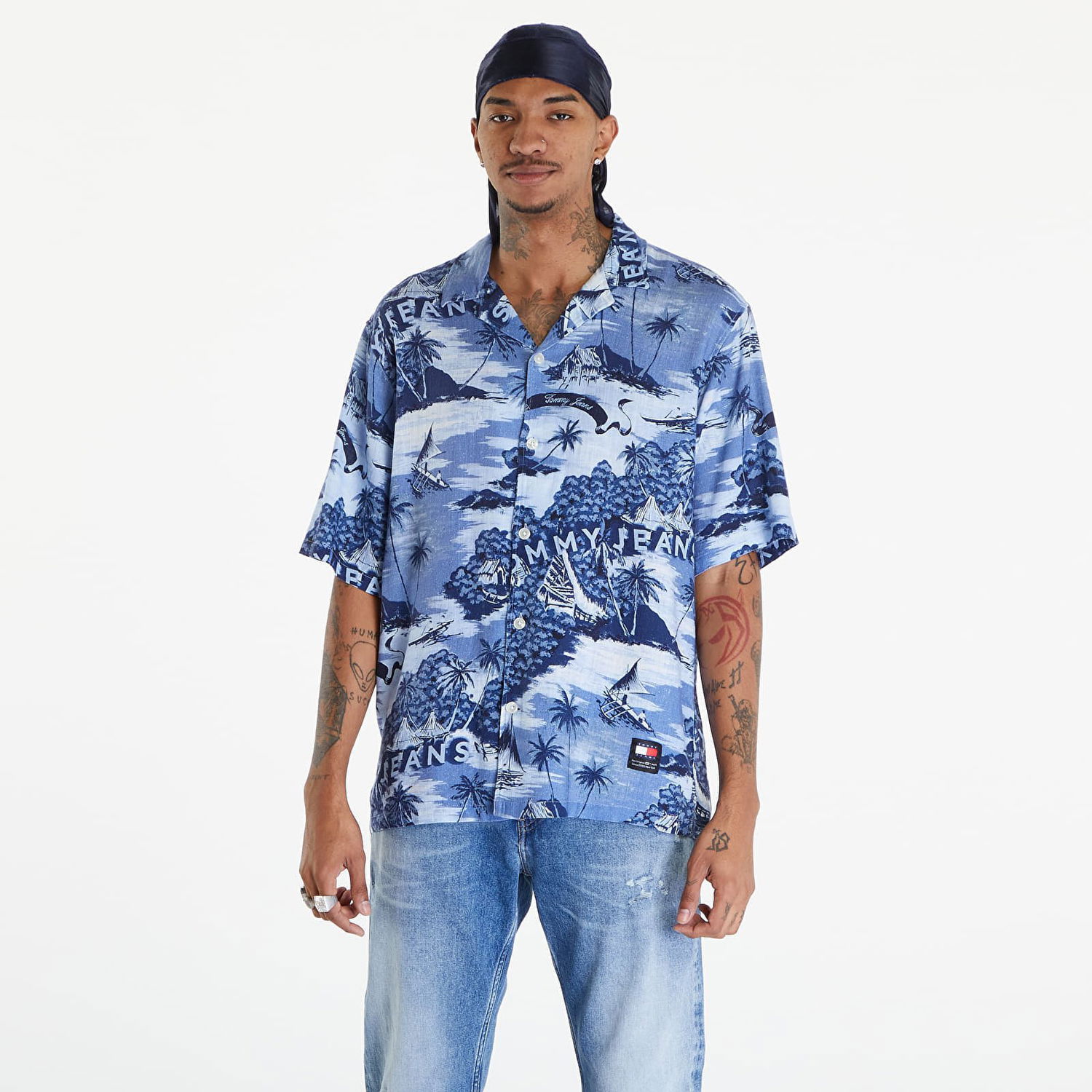 Košeľa Tommy Hilfiger Hawaiian Print Camp Collar Short Sleeve Shirt Hawaiian Aop Modrá | DM0DM18950 0KA, 0