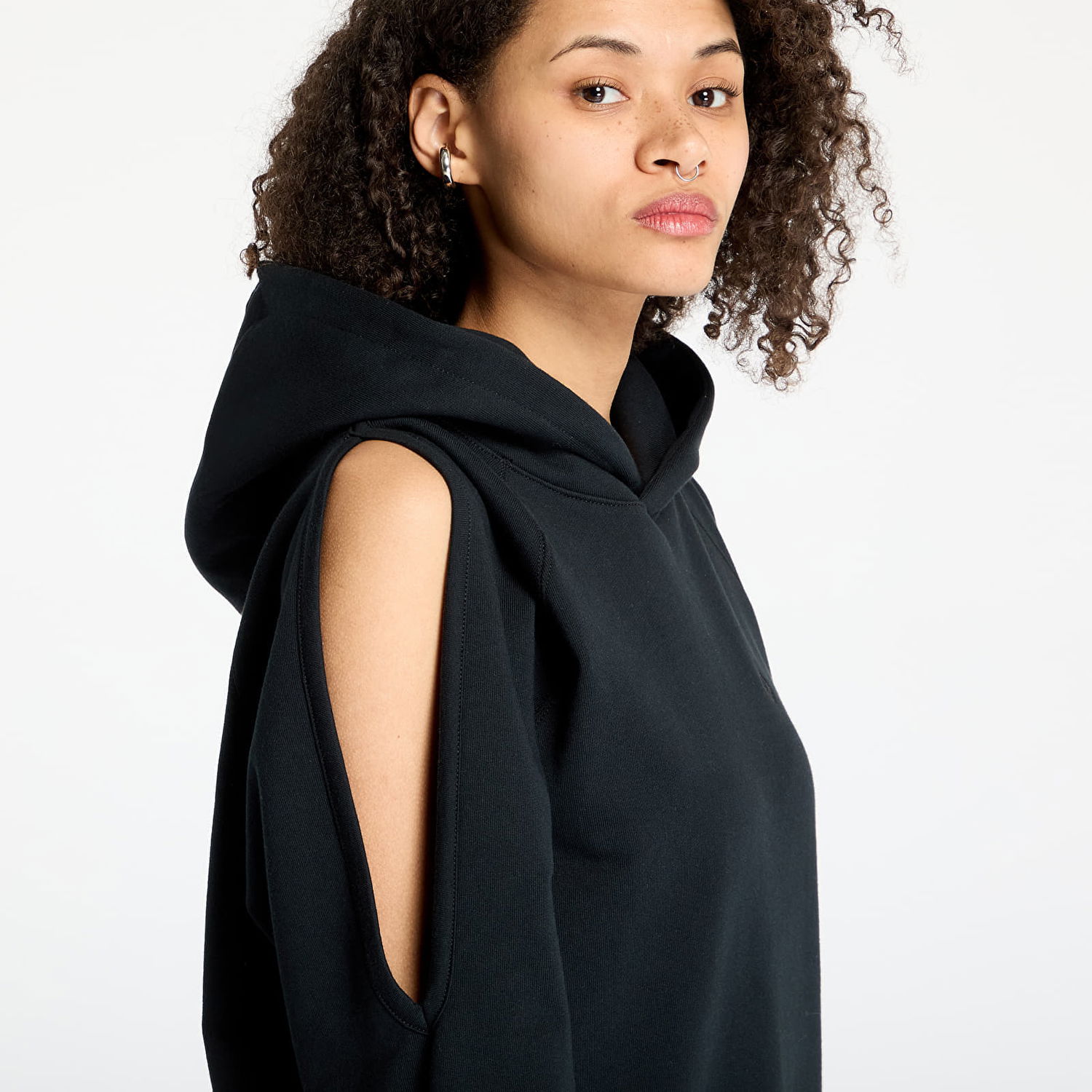 Mikina Converse Converse Loose-Fit Shoulder Cut-Out Fleece Hoodie Čierna | 10028018-A01, 1