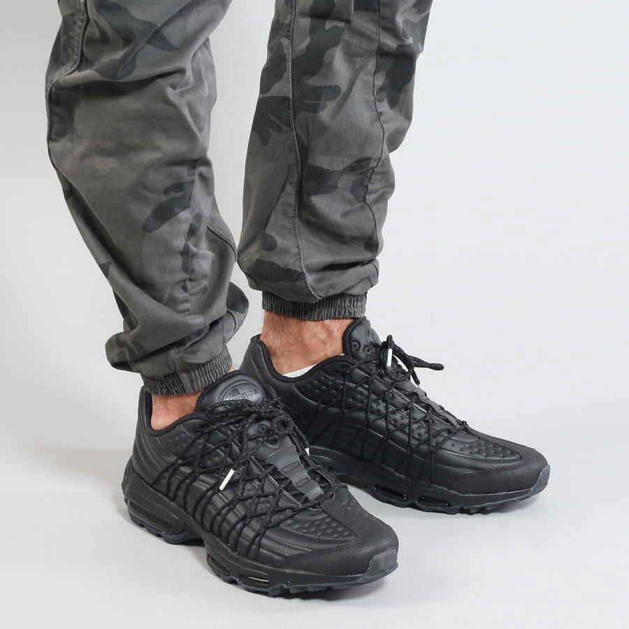 Camo Cargo Jogging Pants