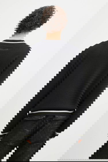 Sveter Maison Margiela MM6 Margiela V-Neck Graphic Sweater with Numeric Print Čierna | SH0HN0002, 2