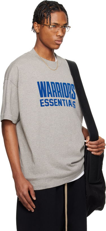 Tričko Fear of God Fear of God ESSENTIALS NBA Warriors Short Sleeve T-Shirt Šedá | 125AL244102F, 1