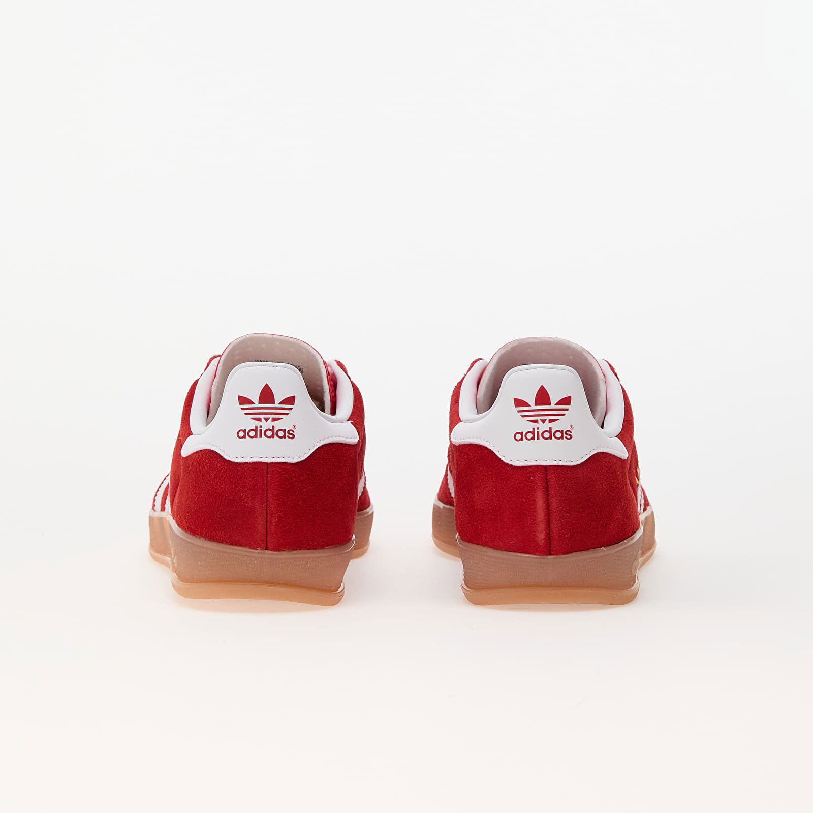 Gazelle Indoor Better Scarlet
