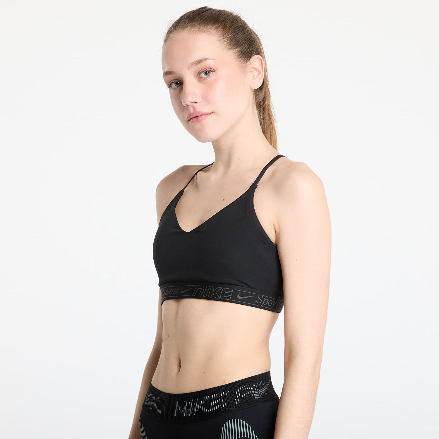 Podprsenka Nike Indy Light-Support Padded Adjustable Sports Bra Čierna | HV6953-010, 1