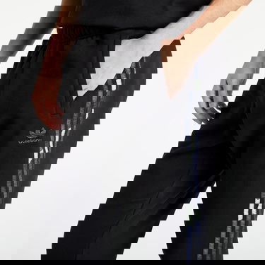 Tepláky adidas Originals Camo Pants Čierna | HF4878, 1