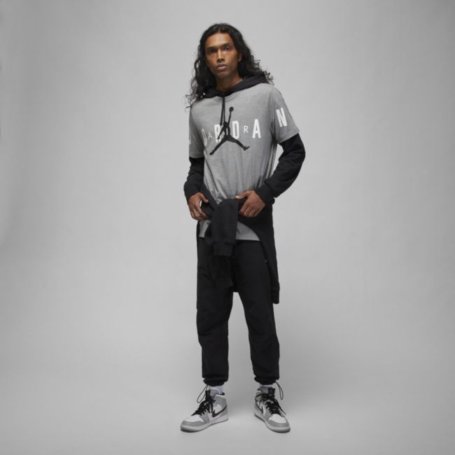 Air Stretch Graphic Tee