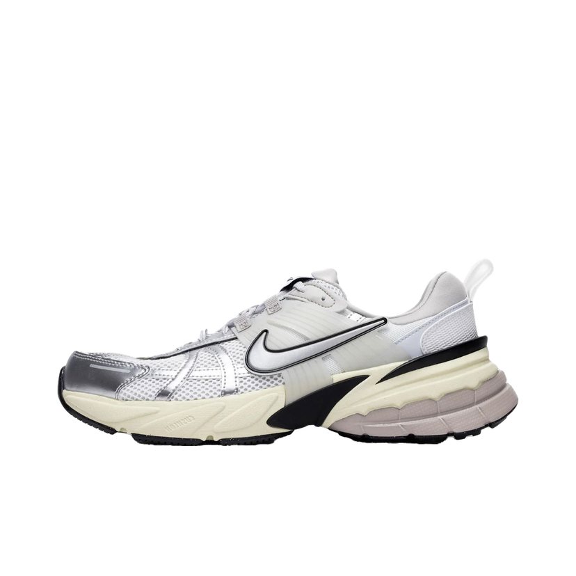 Tenisky a topánky Nike V2K Run Summit White Metallic Silver Šedá | HJ4497-100