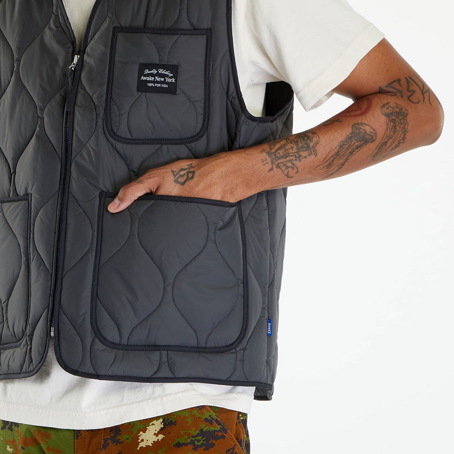 Vesta Awake NY Quilted Vest Charcoal Čierna | AWK-SP24-OT003-CHA, 1