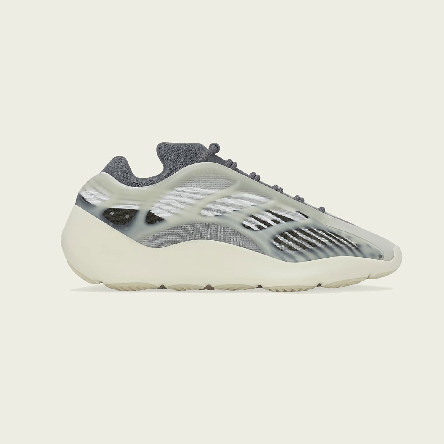 Tenisky a topánky adidas Yeezy 700 V3 Šedá | ID1674, 1