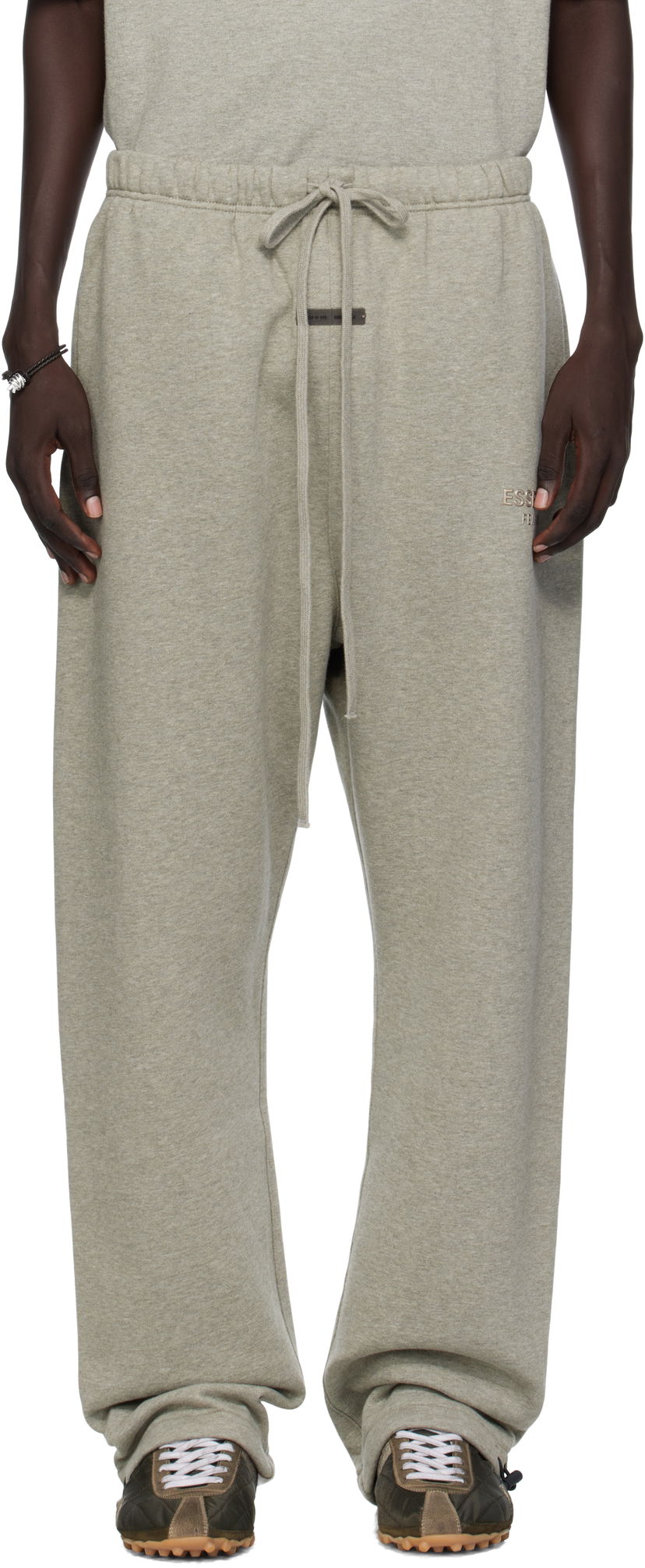 Tepláky Fear of God Fear of God ESSENTIALS Relaxed Fleece Sweatpants Šedá | 130SP258225F