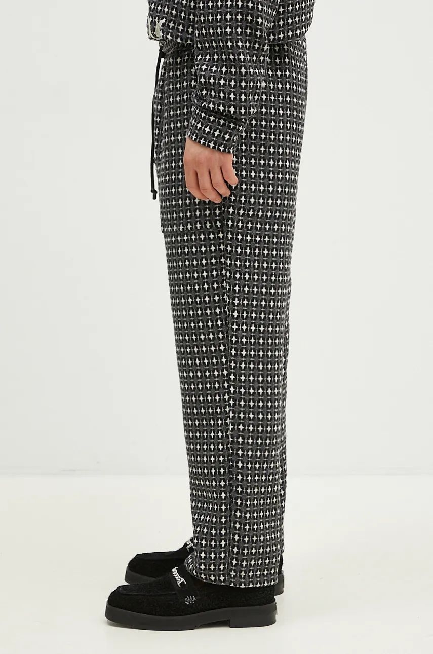 Nohavice Pleasures Cross Easy Pants Patterned Šedá | P24F035, 1
