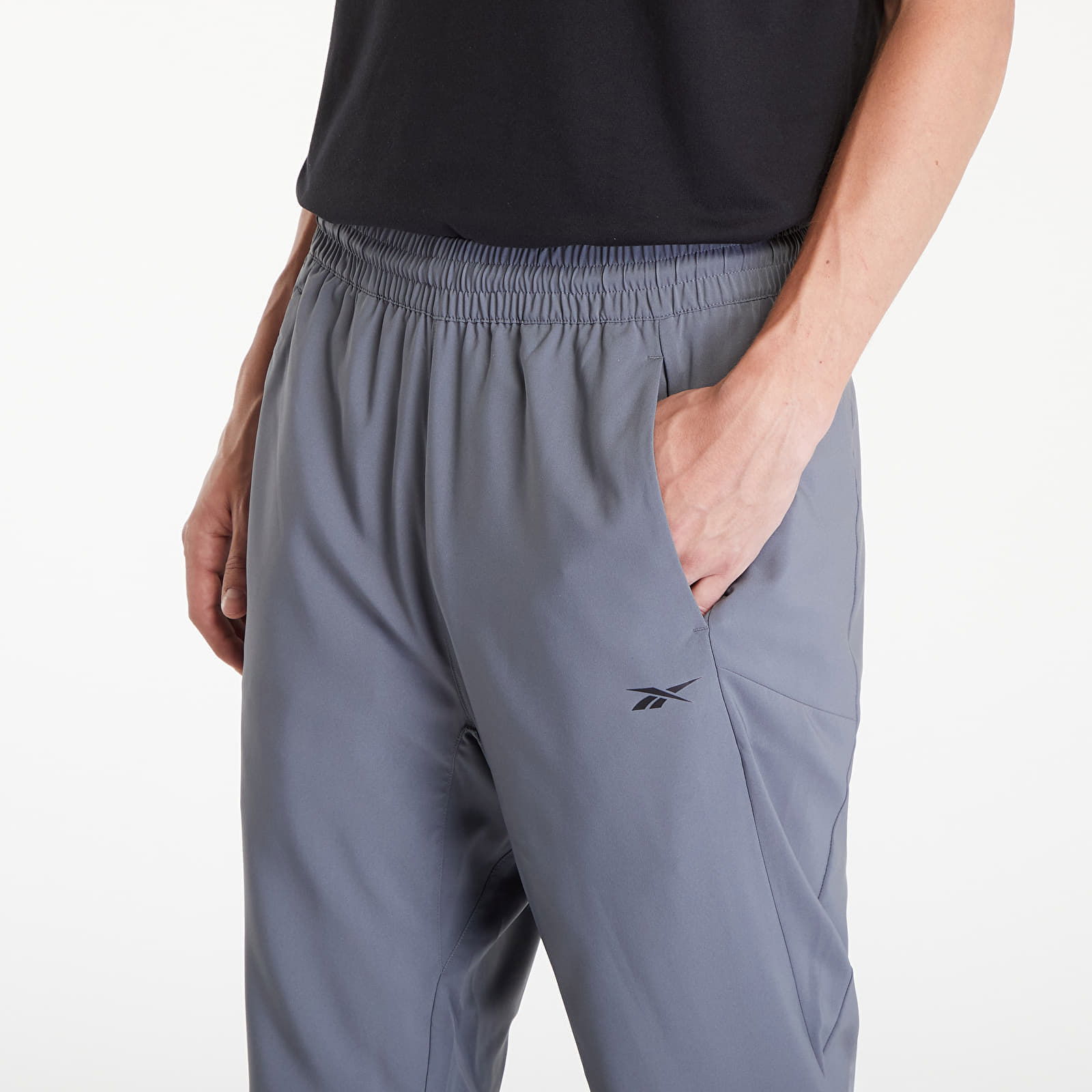 Id Train Woven Pant Grey