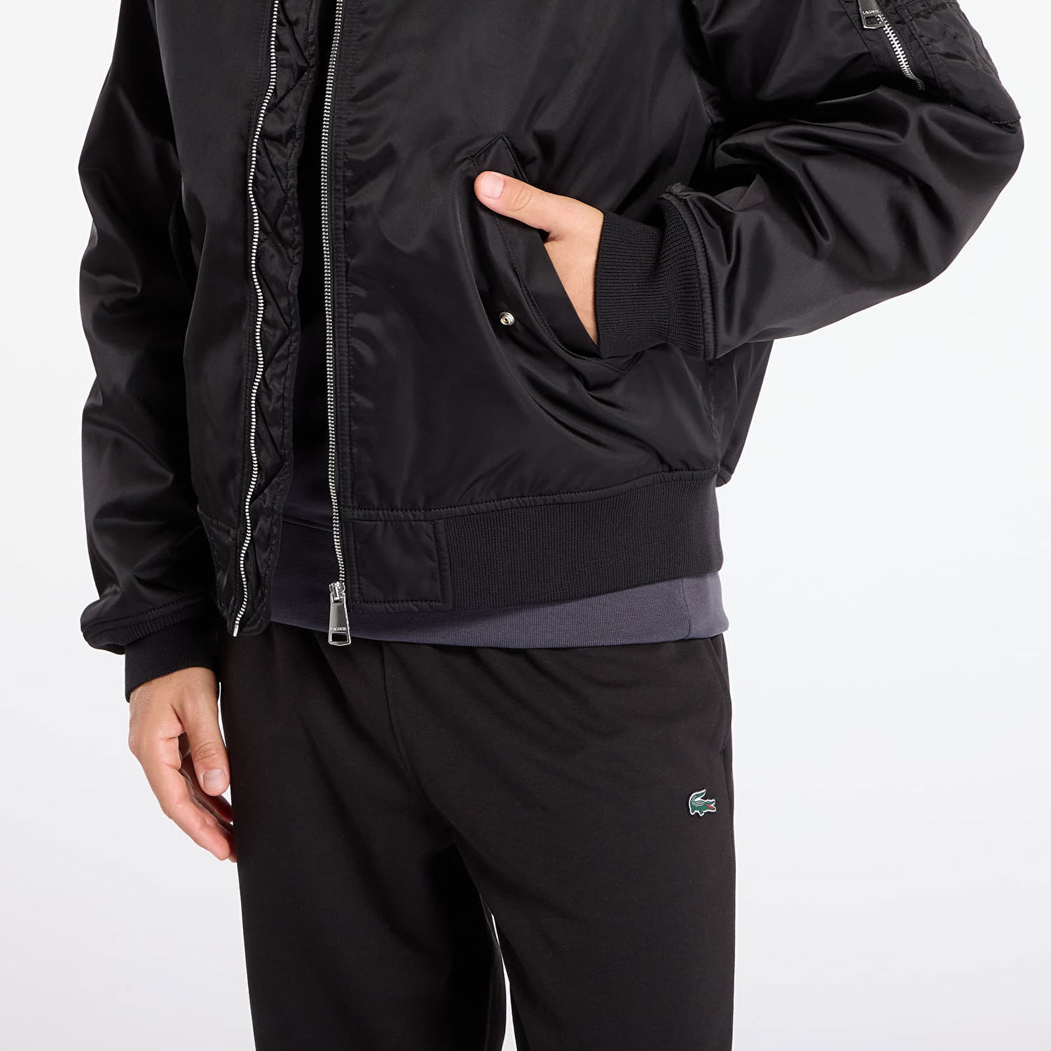 Bomber bunda Lacoste Bomber Jacket with Ribbed Details and Sleeve Utility Pocket Čierna | BH2899 031, 1