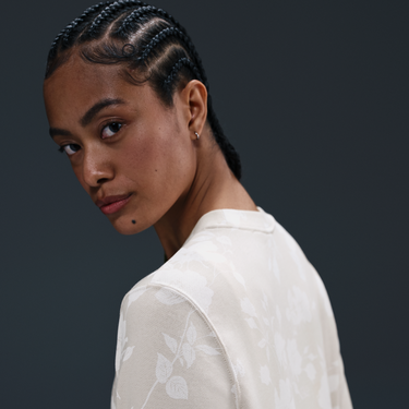 Sveter Nike Nike Sportswear Chill Terry Crew Sweatshirt with Floral Print Béžová | HQ5708-104, 3