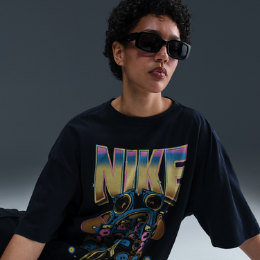Tričko Nike Nike Sportswear Essential Loose Fit Short-Sleeve T-Shirt Navy | HF9691-010, 1