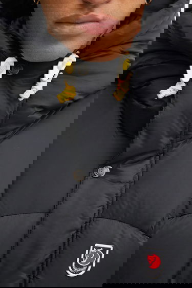 Prešívaná bunda FJÄLLRÄVEN Expedition Winter Down Hooded Puffer Jacket Čierna | F84605, 4