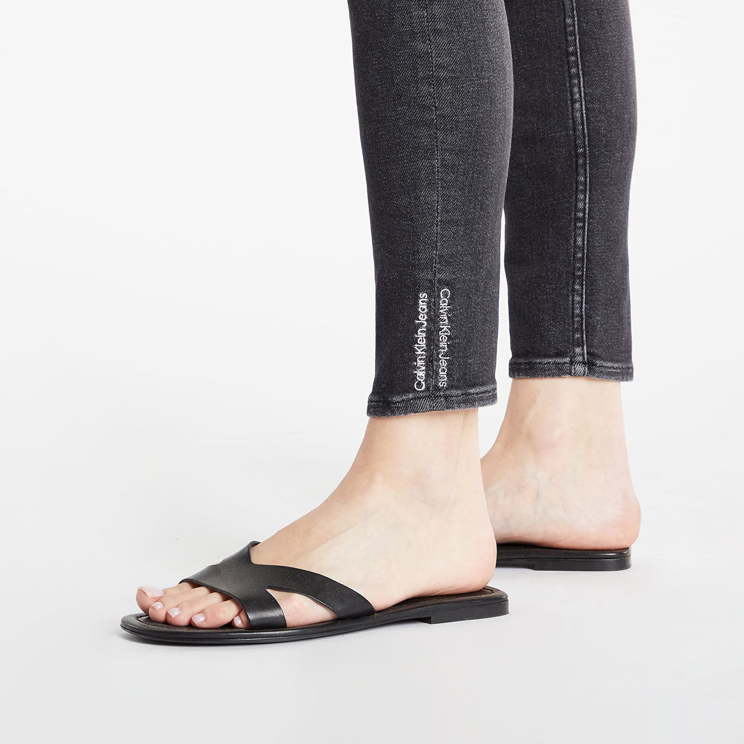 Džínsy CALVIN KLEIN Jeans High Rise Skinny Ankle Čierna | J20J218630 1BY, 1