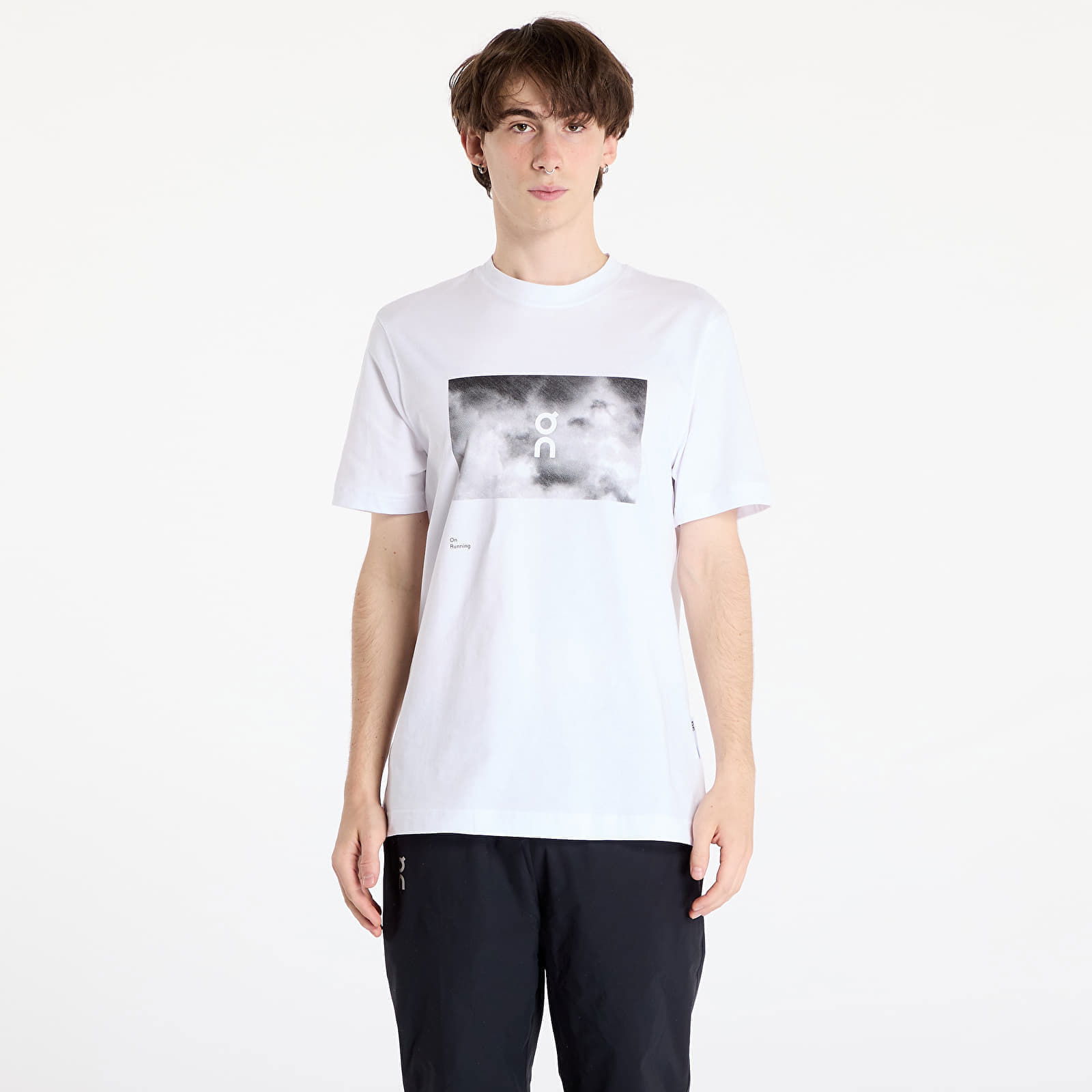 On Graphic T-Shirt Cloudlocker White S