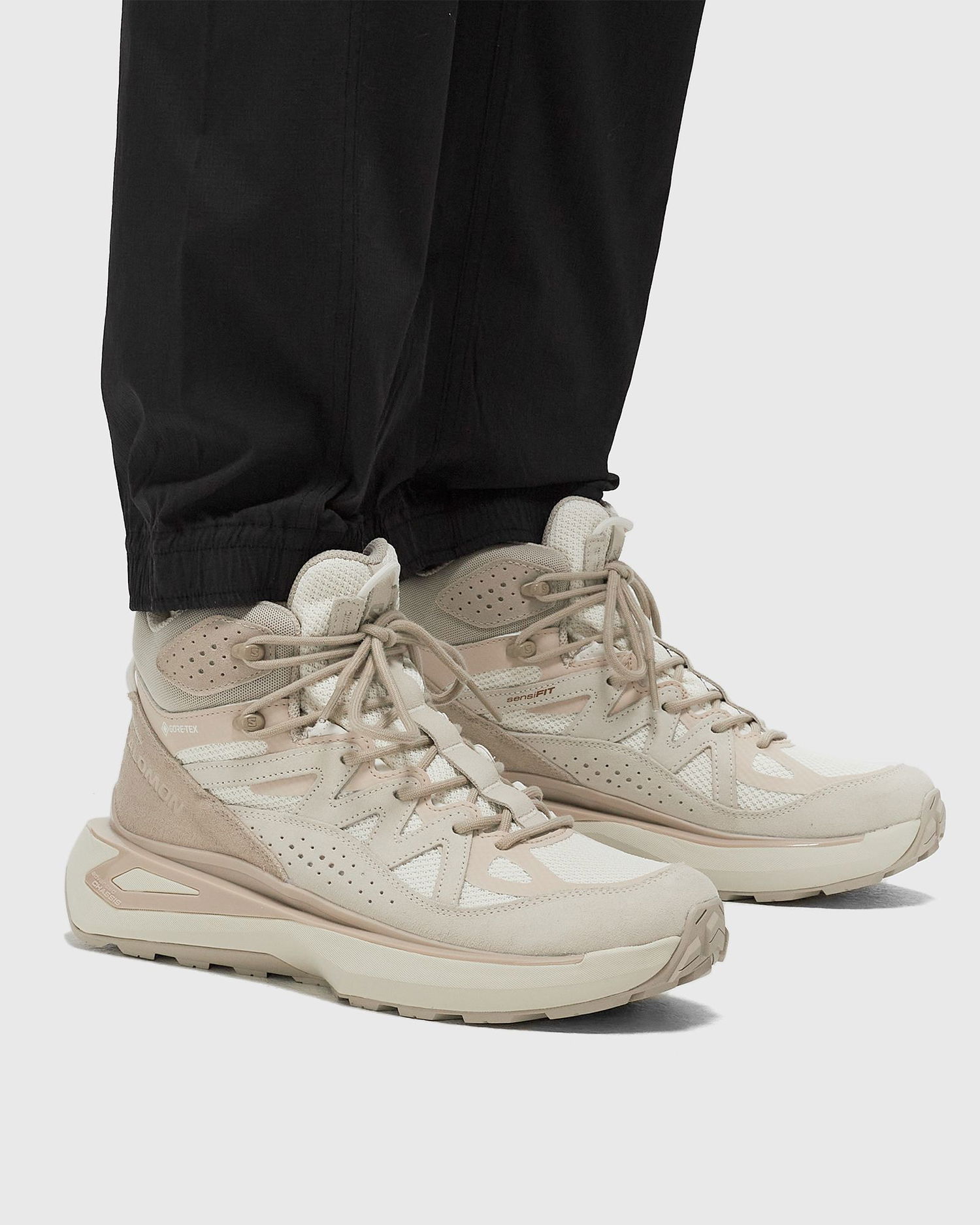 Tenisky a topánky Salomon ODYSSEY ELMT MID GORE-TEX Béžová | L47437300, 1