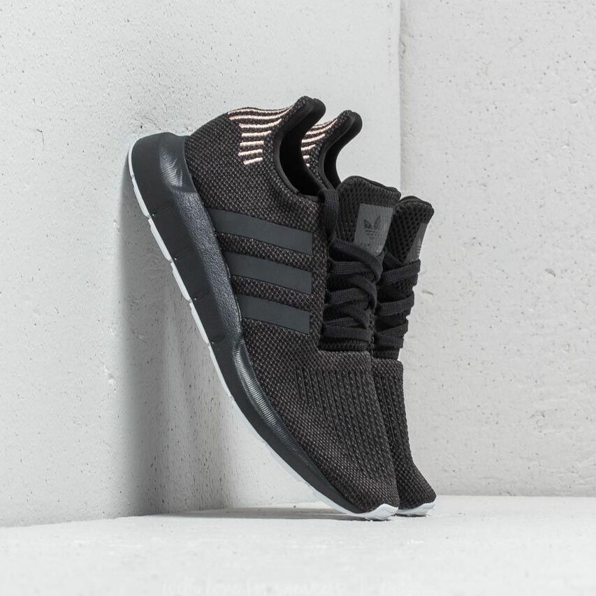 Tenisky a topánky adidas Originals Swift Run Čierna | B37723, 0