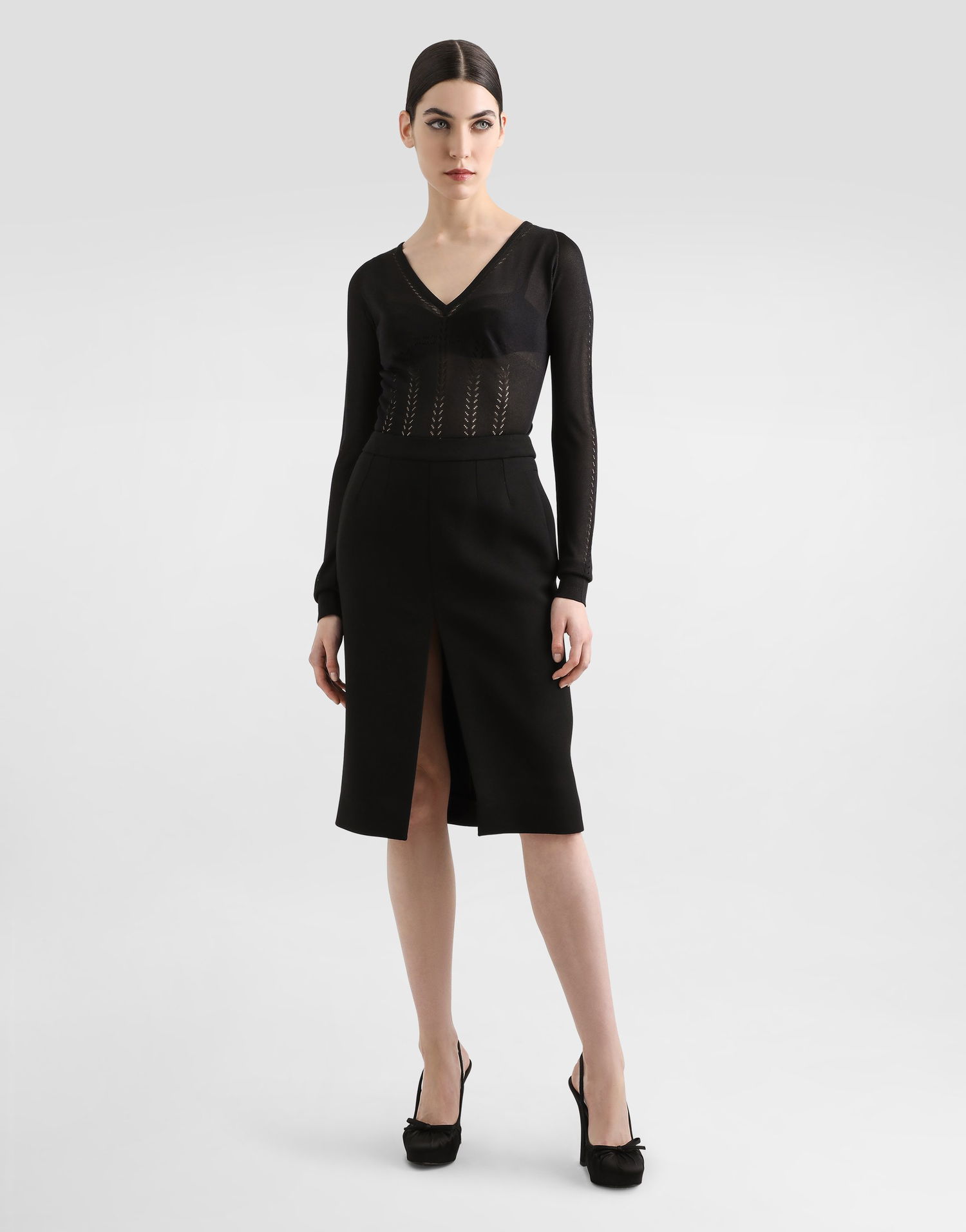 Sveter Dolce & Gabbana Dolce & Gabbana Silk V-Neck Sweater Čierna | FXY18TJBSLLN0000, 1