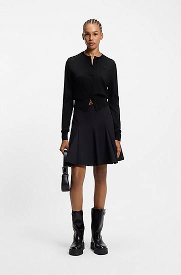 Sveter BOSS Crew-neck merino wool cardigan with stacked logo Čierna | 50550984, 1