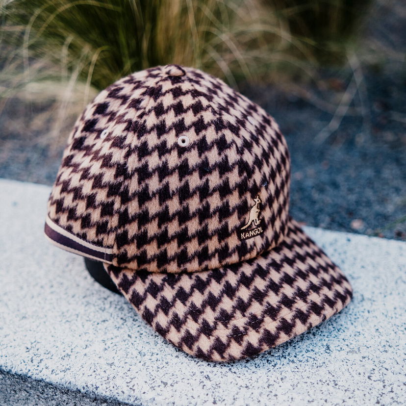 Šiltovka Kangol Kangol Block Zig Baseball Cap Hnedá | K5471-BR204