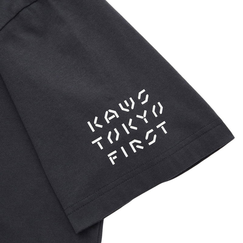 Tričko KAWS KAWS Tokyo First T-Shirt Čierna | 446311, 0