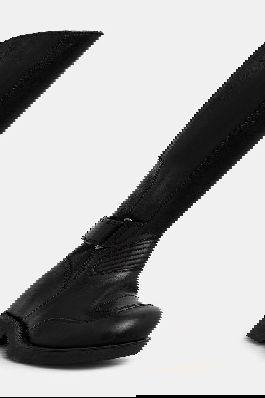 Tenisky a topánky Maison Margiela MM6 Maison Margiela Tall Leather Boots with Buckle and Flat Heel Čierna | S66WW0100.P7431.T8013, 0