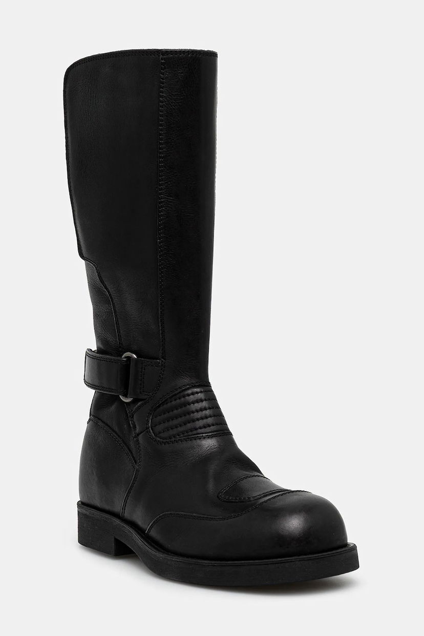Tenisky a topánky Maison Margiela MM6 Maison Margiela Tall Leather Boots with Buckle and Flat Heel Čierna | S66WW0100.P7431.T8013