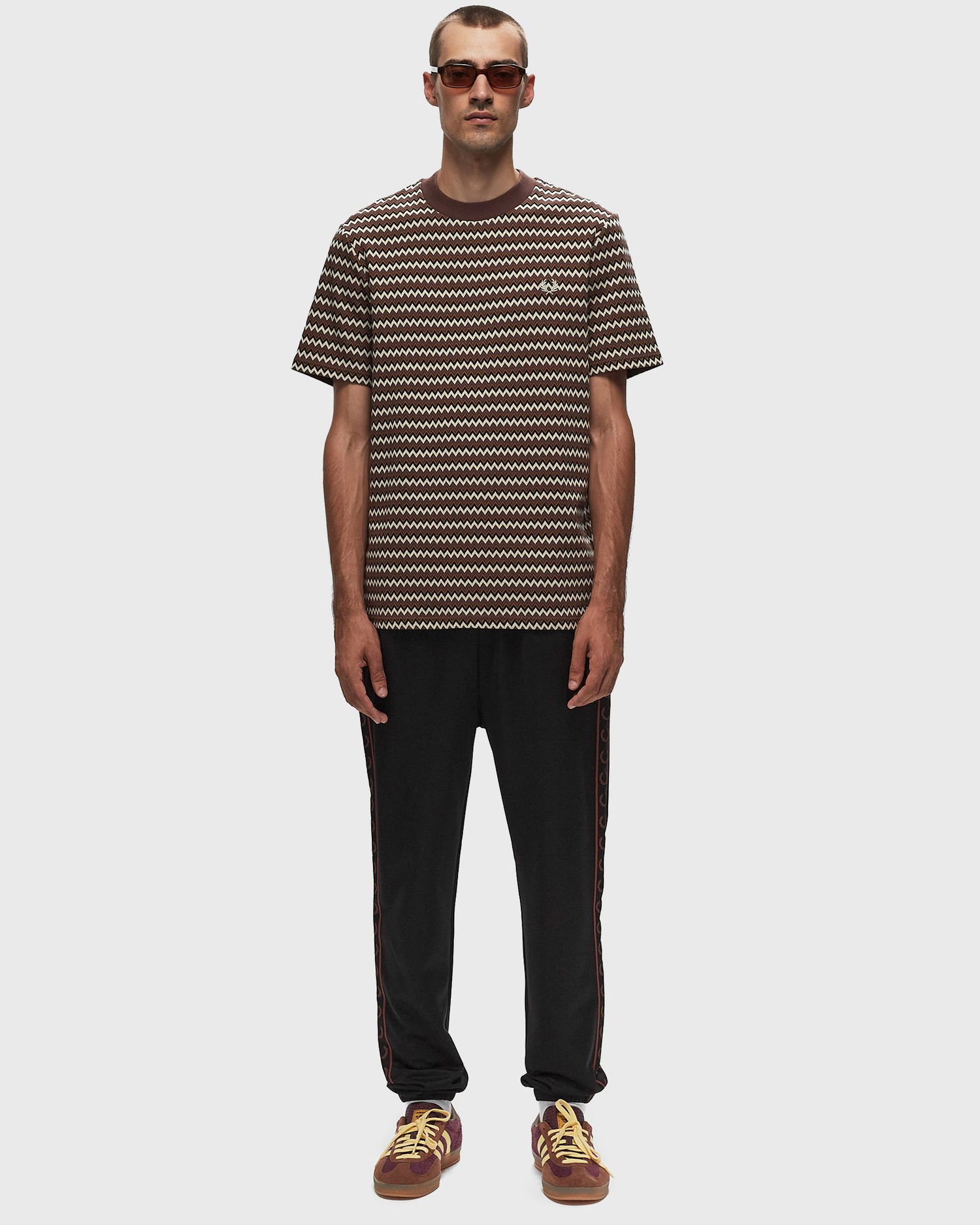 Tričko Fred Perry JACQUARD T-SHIRT Hnedá | M8583-U53, 1
