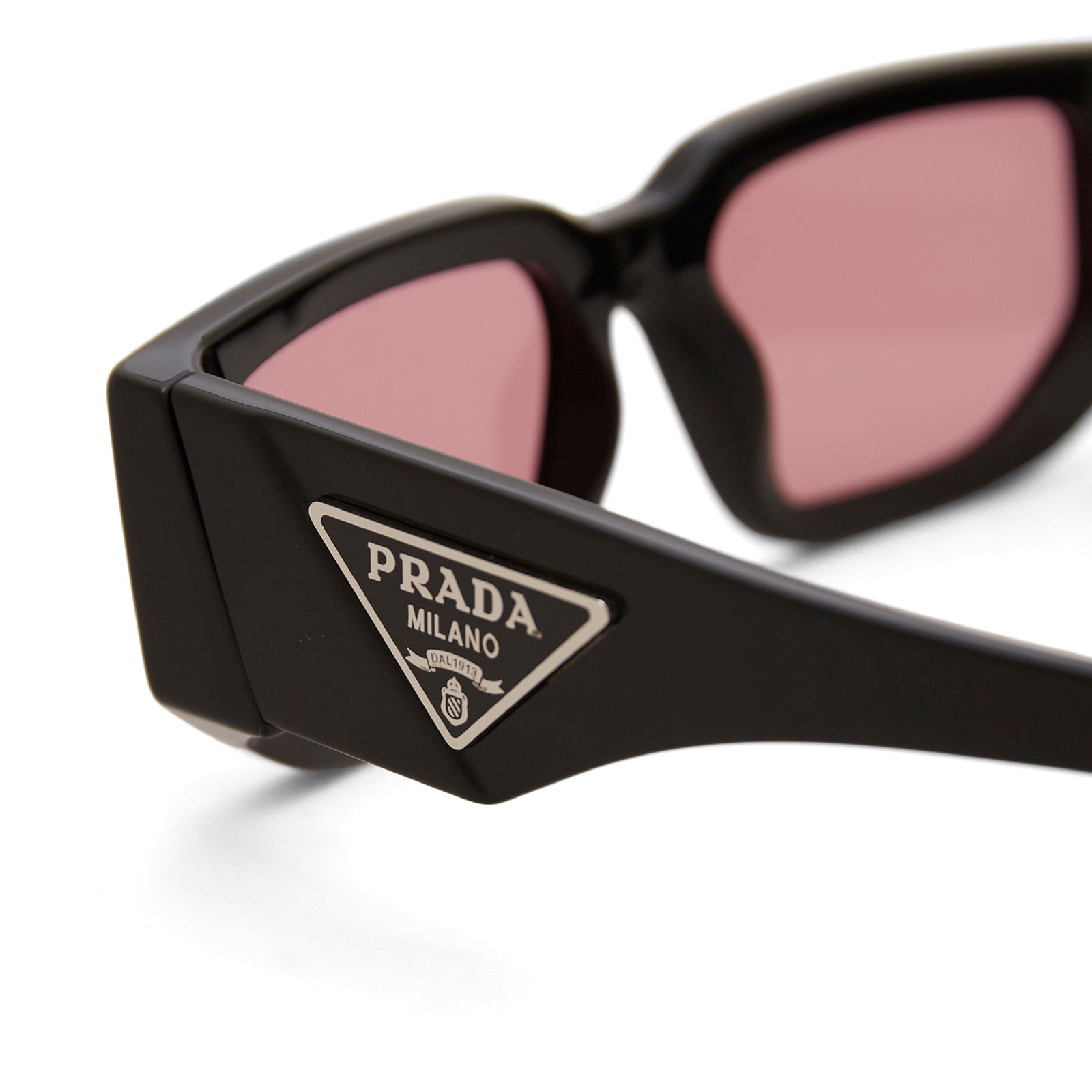 Eyewear 09ZS Sunglasses Black/Pink