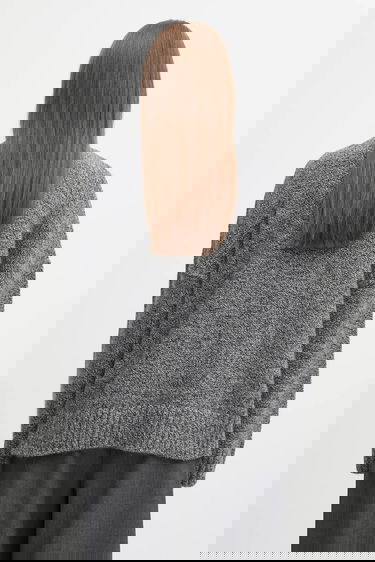 Sveter JW Anderson JW Anderson Turtleneck Wool Blend Sweater with Leather Patch Pocket Šedá | KW1292.YN0367, 2