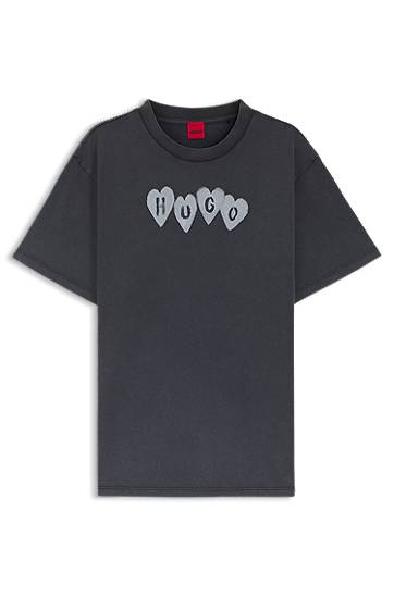 Tričko BOSS Cotton-jersey T-shirt with heart logo Šedá | 50561164